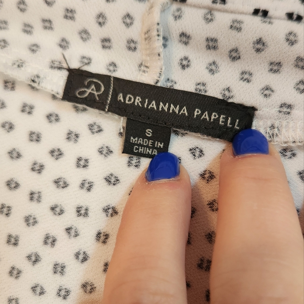 Adrianna Papell‎ White w/ Black Squares Faux Wrap Shirt w/ Cape Sleeves, Small - Picture 3 of 8